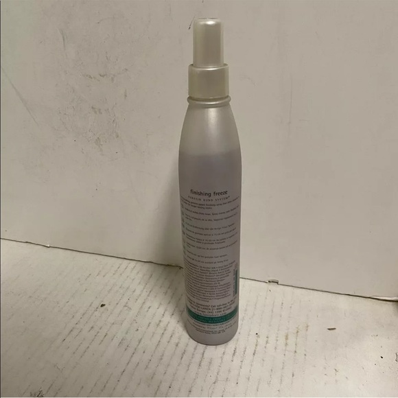 Lanza Styling Formula Finishing Freeze HTF - Picture 3 of 3